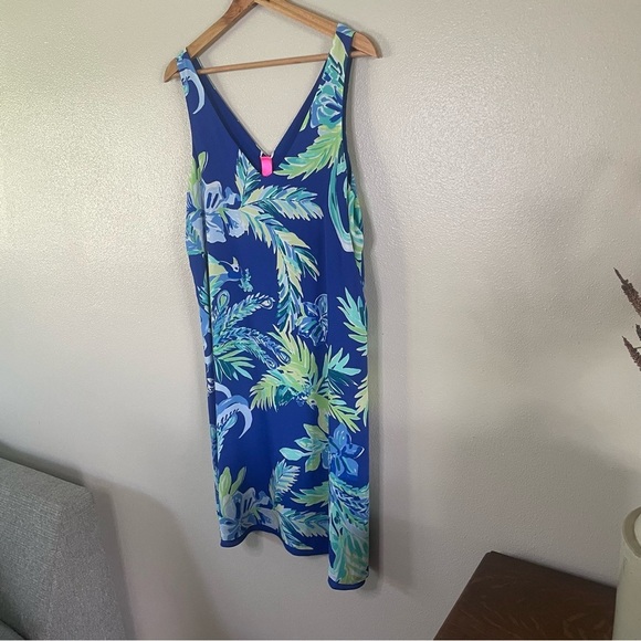 Lilly Pulitzer | Reversible Florin V-Neck Dress, NWOT, size Medium - Picture 5 of 12